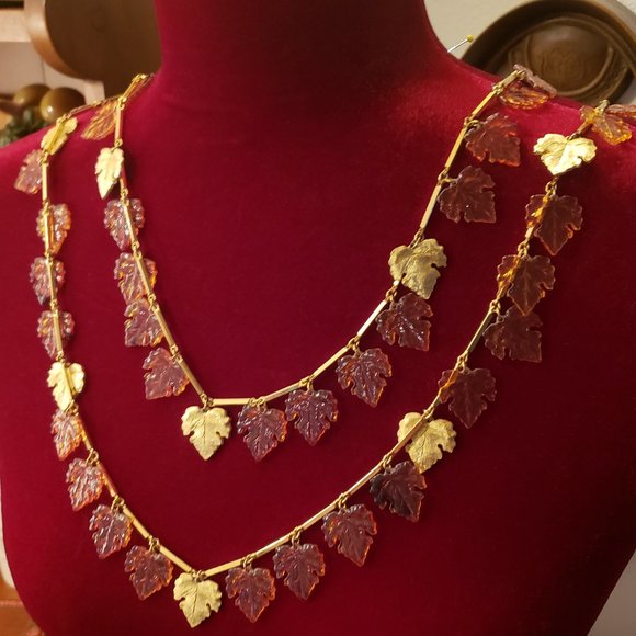 Rare Vintage Celluloid Autumn Leaves Necklace - Picture 11 of 13